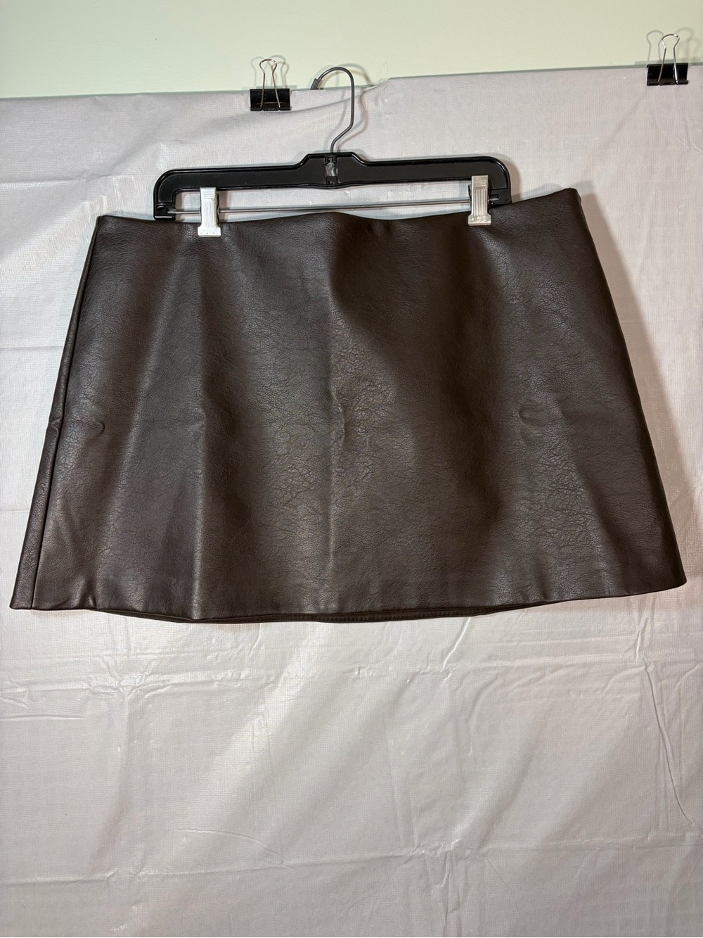 152. GAP Classic Brown Faux Leather Mini Skirt-pants
